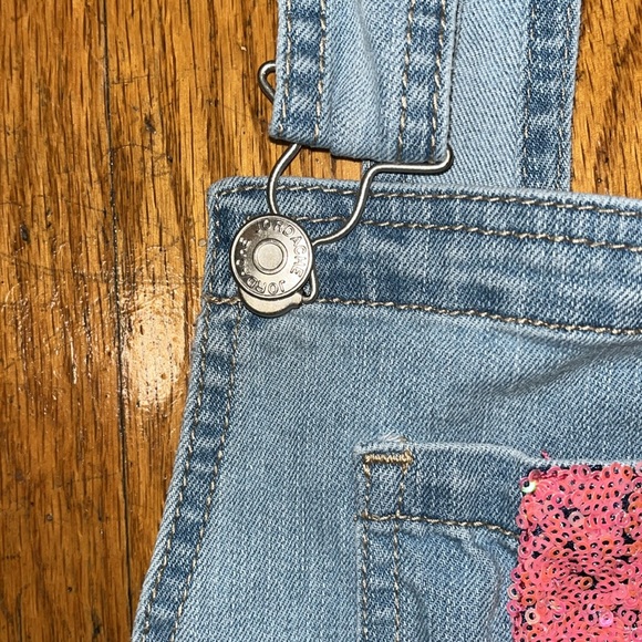 Jordache Denim sequin distressed Overalls with Star Embroidery Size Large - Picture 6 of 9